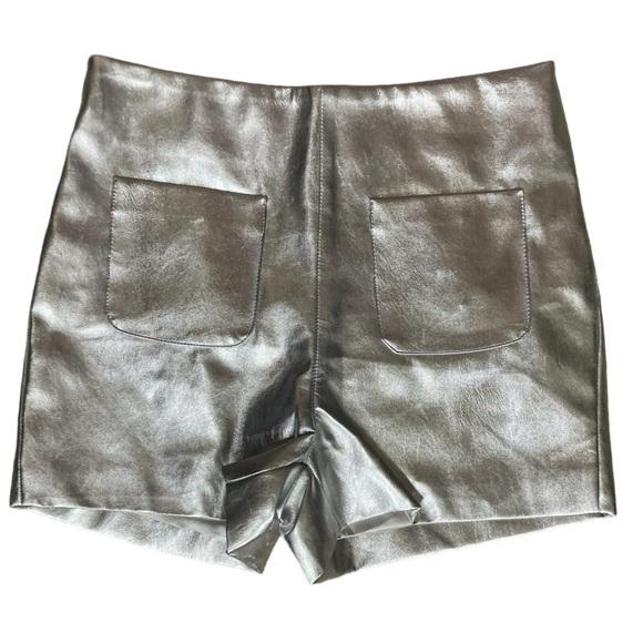 EUC Metallic Silver High Waist Shorts by Cloud Ten  (E-1) - Picture 1 of 9